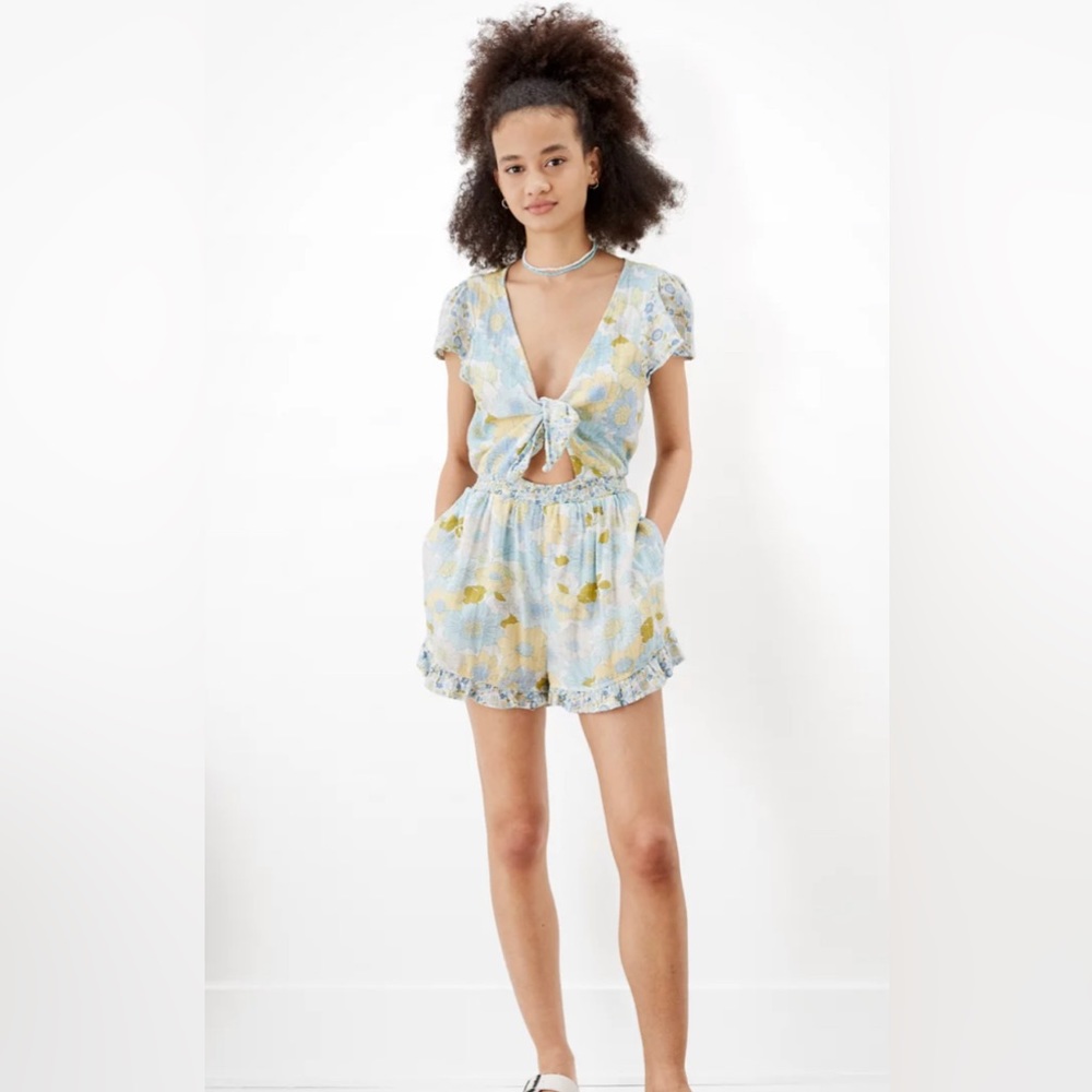 AE Floral Cut-Out Tie-Front Romper
